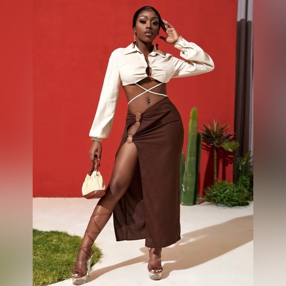 Dresses & Skirts - Brown Ring Skirt